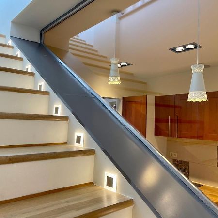 Penthouse W Private Rooftop And Free Parking Budapest Exterior foto