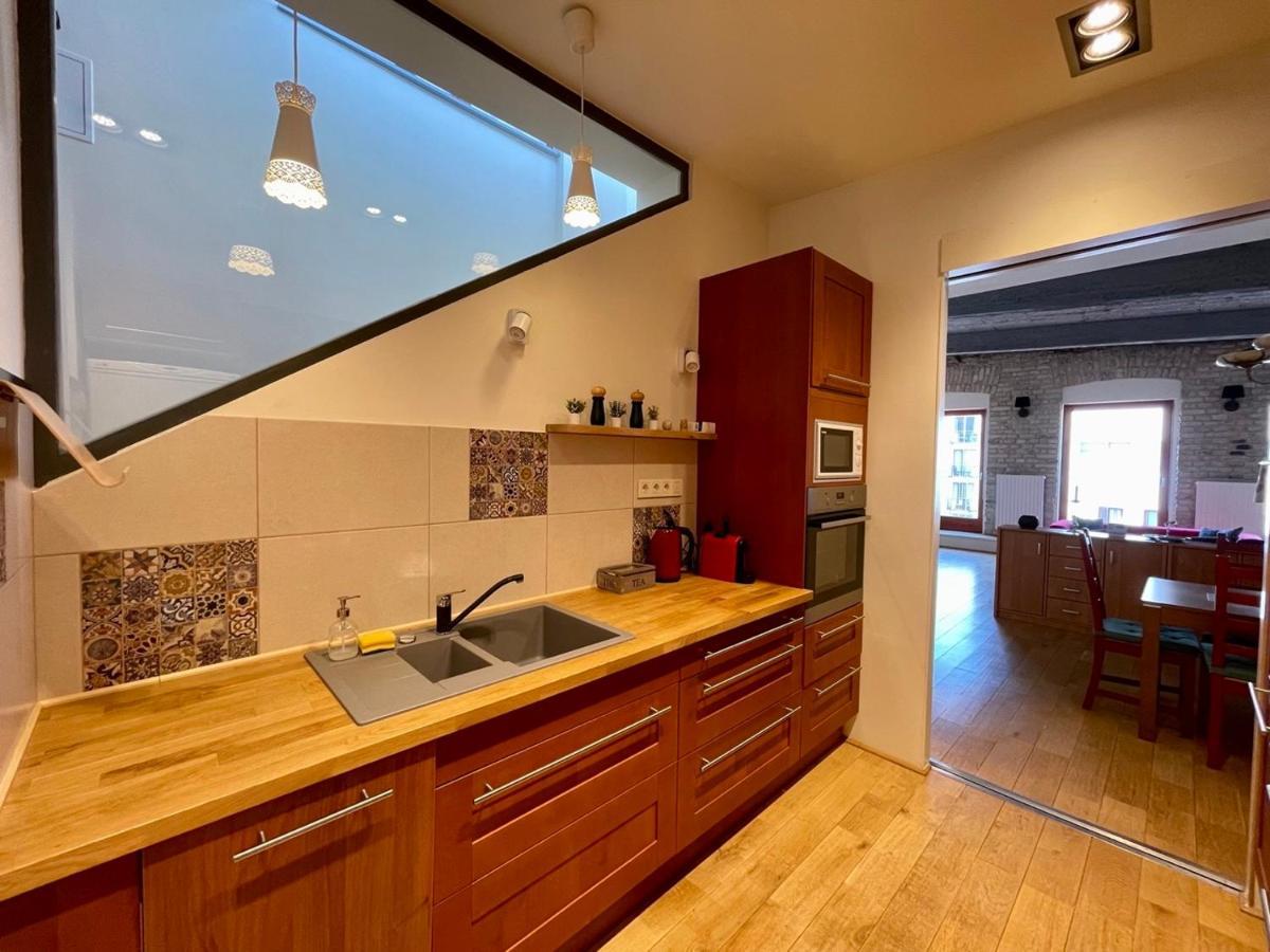 Penthouse W Private Rooftop And Free Parking Budapest Exterior foto