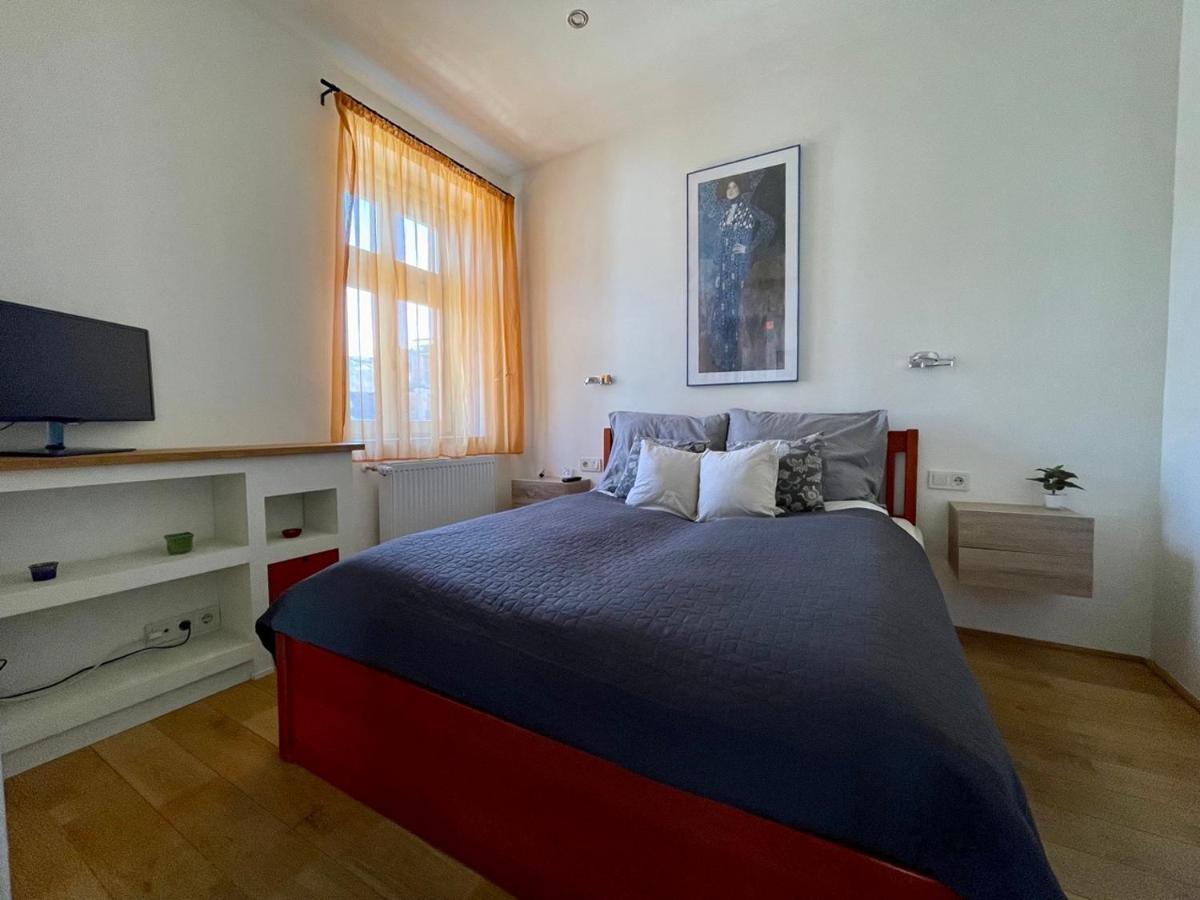 Penthouse W Private Rooftop And Free Parking Budapest Exterior foto